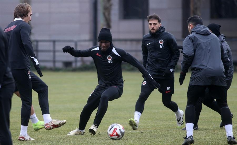 Gençlerbirliği, Antalya’ya Eksiksiz Gidiyor