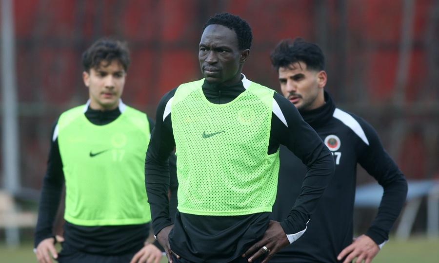 Gençlerbirliği’nde Adama Traore Antrenmanda