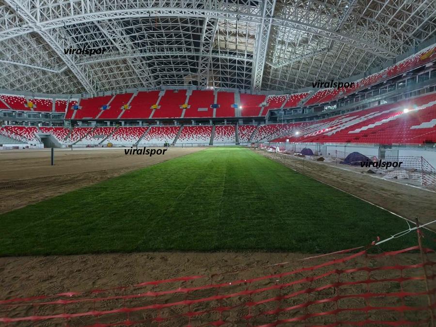 Ankara Yeni 19 Mayıs Stadyumu’nda Çim Serim İşlemi Tüm Hızıyla Sürüyor